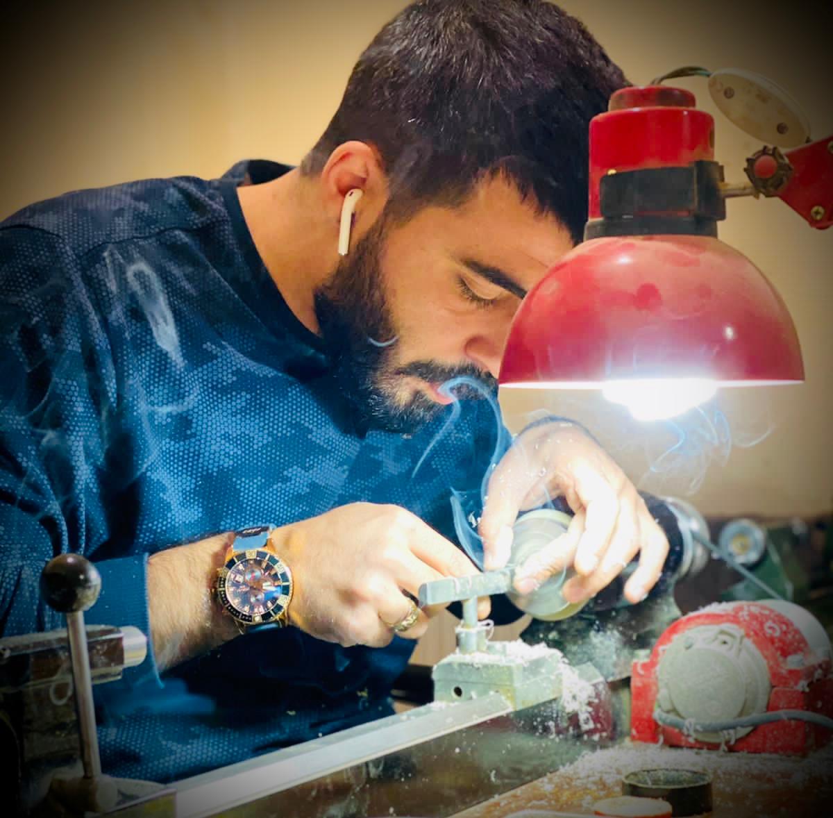 Semih Dinçer tesbih sanatı ve el işçiliğini yansıtan görsel